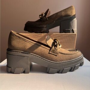 JustFab Tan and Gold Chunky Platform Loafers